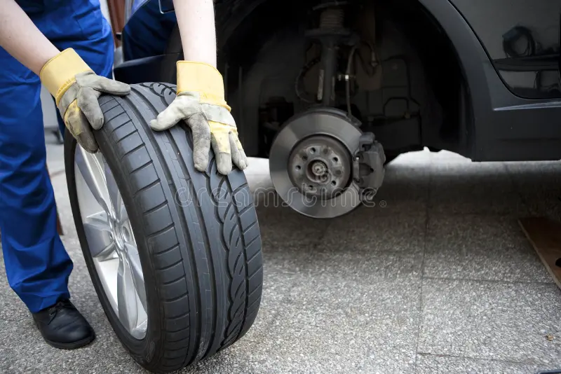 Bulletproof & Odd-Size Tyre Changing